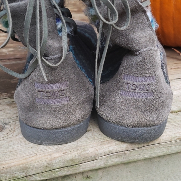 Toms boots - Picture 2 of 4